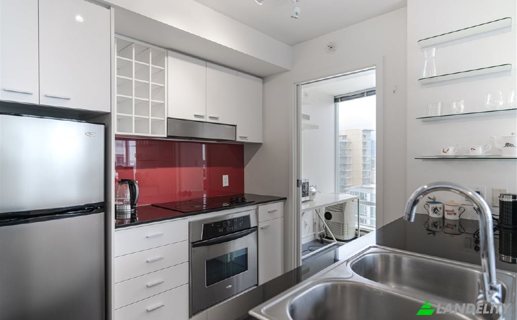 Apartment for Rent Haywood Ave, West Vancouver, Metro Vancouver, British Columbia, Canada. Photo 5