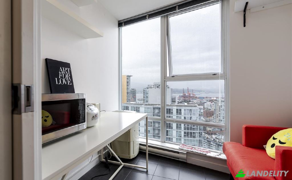 Apartment for Rent Haywood Ave, West Vancouver, Metro Vancouver, British Columbia, Canada. Photo 6