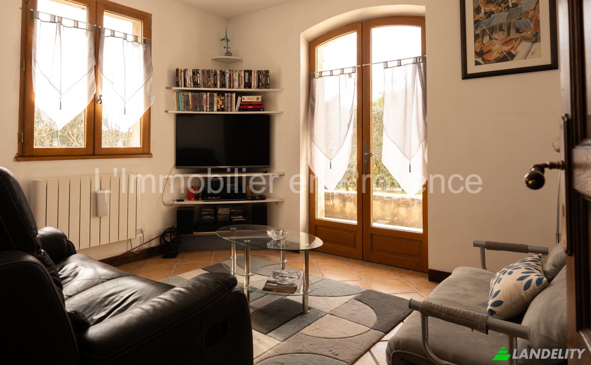 Villa for Sale 79 Chem de Font de Ribeau, 84220 Murs, Murs, Vaucluse, Provence-Alpes-Cote dAzur, France. Photo 11