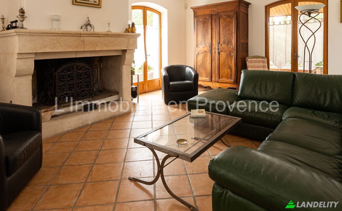 Villa for Sale 79 Chem de Font de Ribeau, 84220 Murs, Murs, Vaucluse, Provence-Alpes-Cote dAzur, France. Photo 6