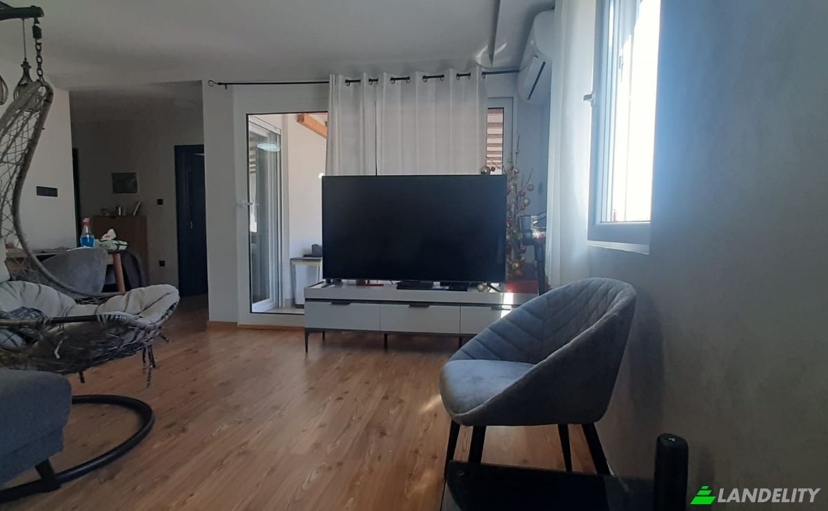 Villa for Sale P22, Skaljari, Kotor Municipality, Montenegro. Photo 12