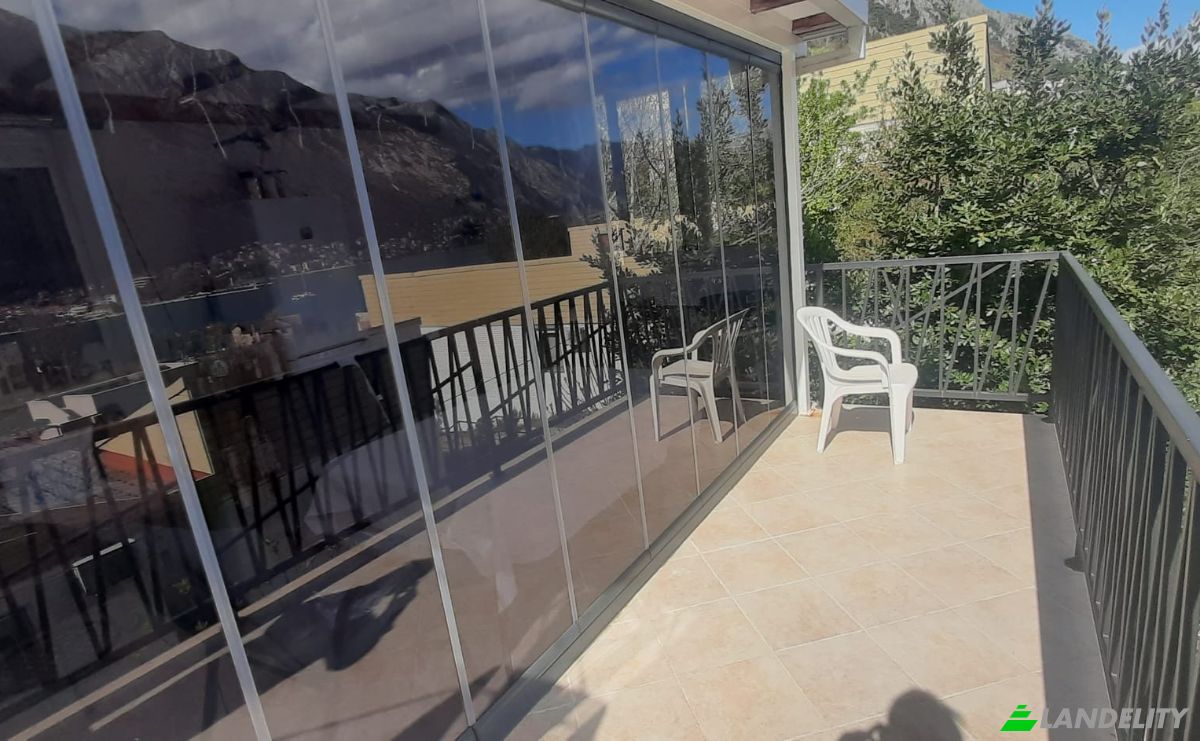 Villa for Sale P22, Skaljari, Kotor Municipality, Montenegro. Photo 7