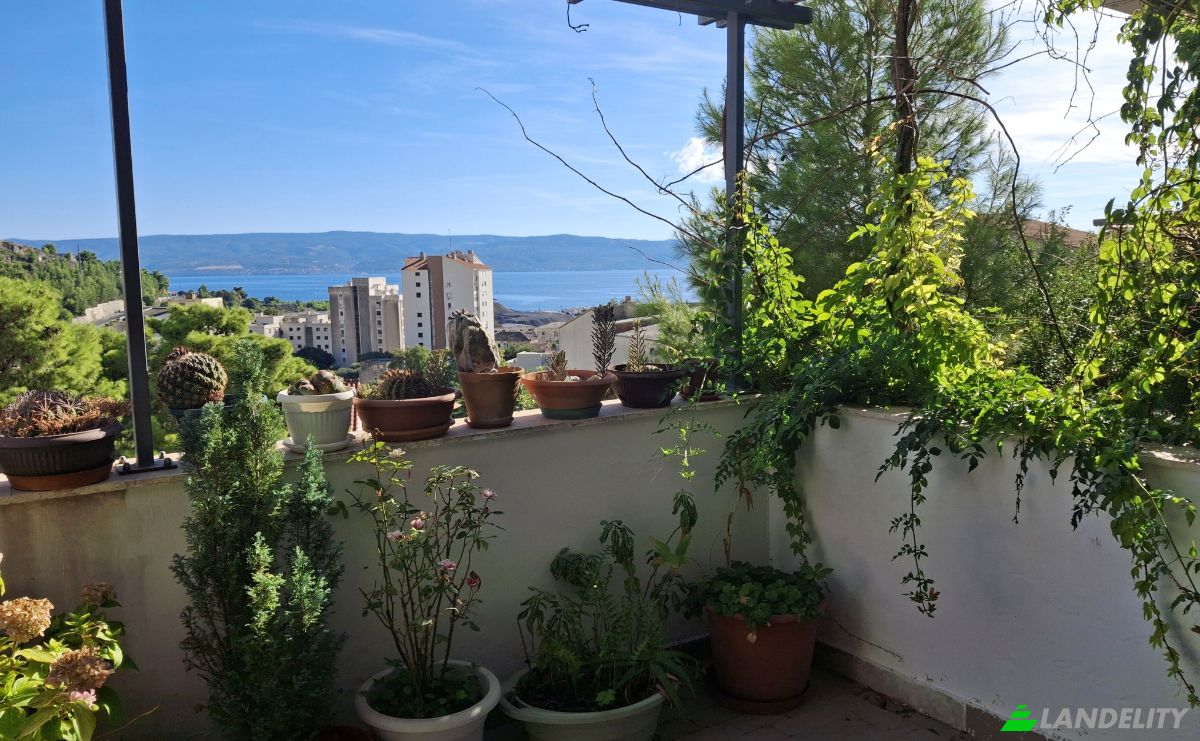 Apartment for Sale Ul Stjepana Radica 10, 21315, Dugi Rat, Opcina Dugi Rat, Split-Dalmatia County, Croatia. Photo 2
