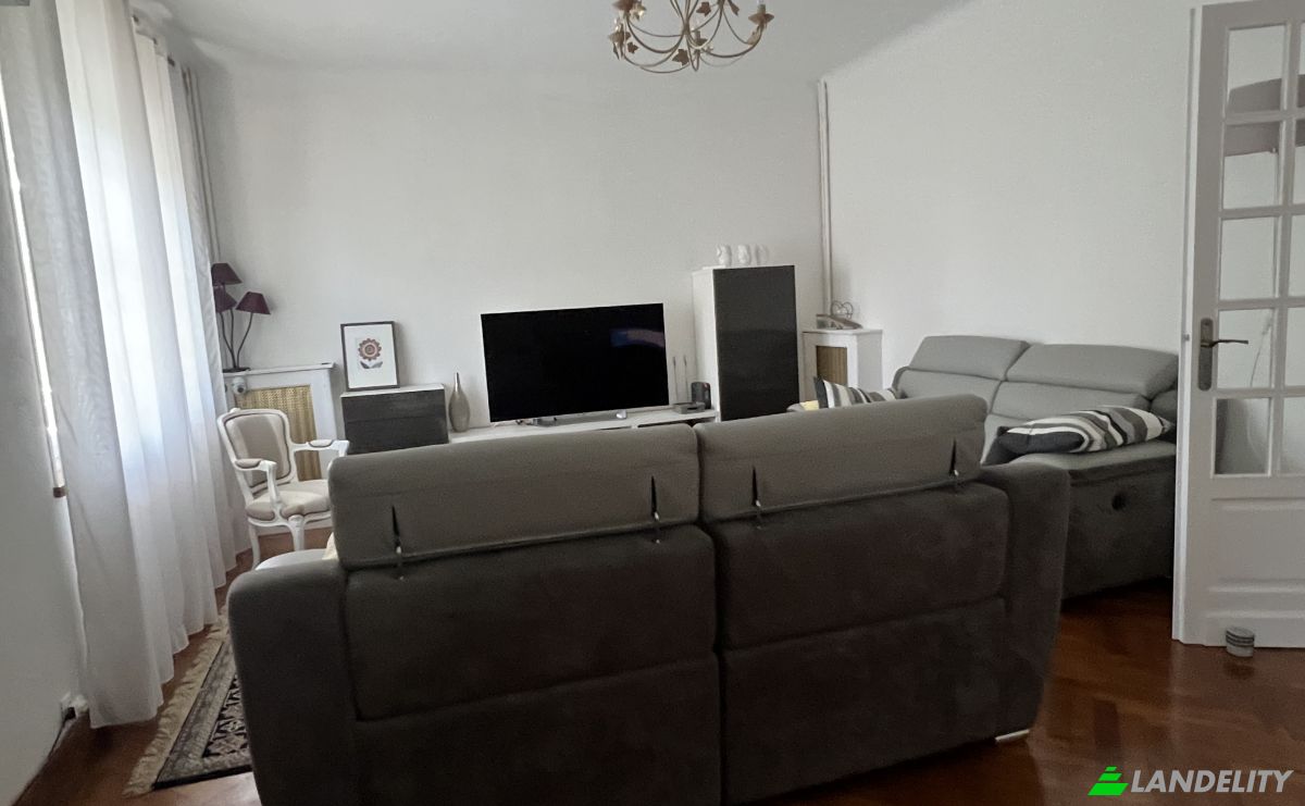 Single Family Home for Sale 193 Av du General Leclerc, 11000 Carcassonne, Carcassonne, Aude, Occitanie, France. Photo 3
