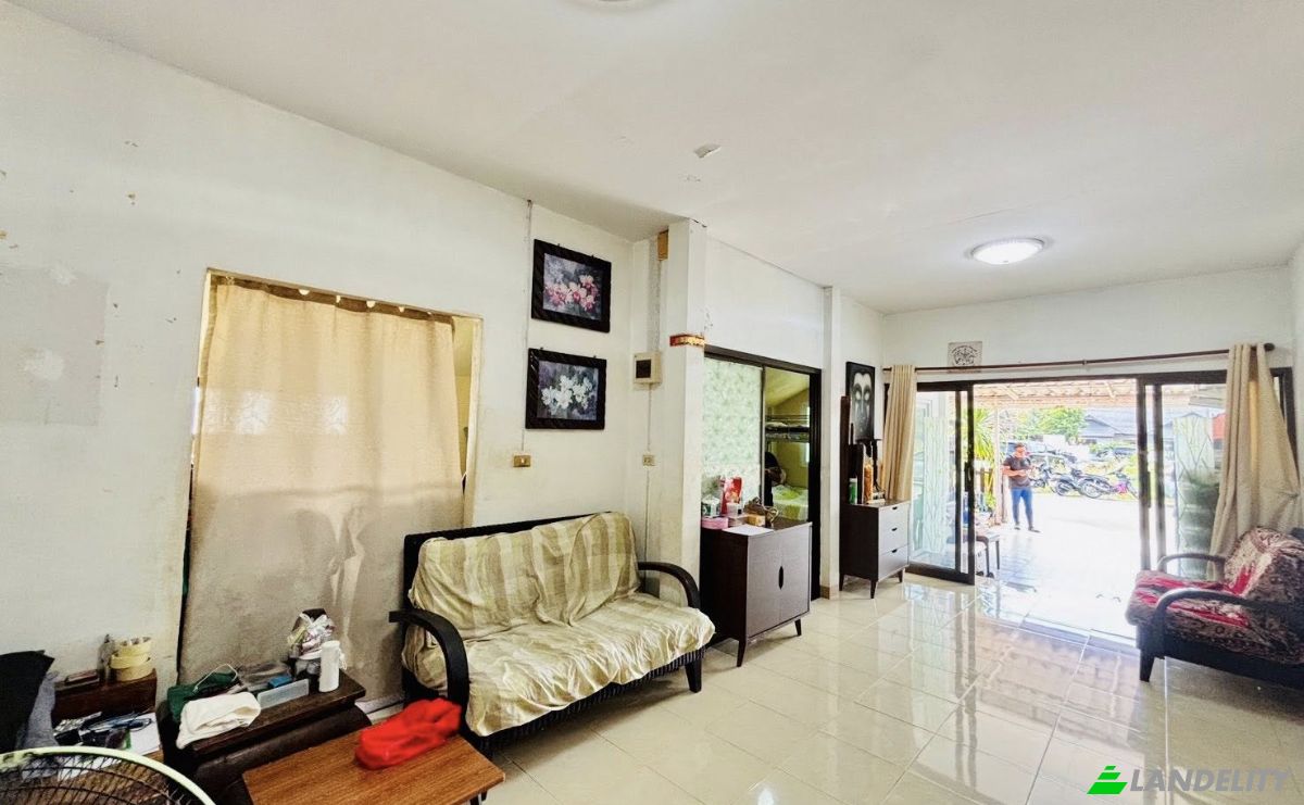 Townhouse for Sale Tambon Si Sunthon, Amphoe Thalang, Chang Wat Phuket 83110, Si Sunthon, Thalang District, Phuket, Thailand. Photo 5