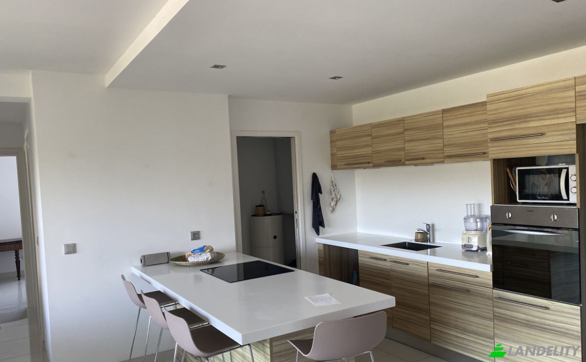 Apartment for Sale 2 Rue Albert Kakea, Noumea 98800, Noumea, South Province, New Caledonia. Photo 3
