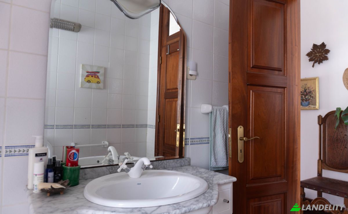 Farm/Ranch for Sale Avenida Sao Joao Baptista 272, 4800-405 Casteloes, Casteloes, Guimaraes, Braga, Portugal. Photo 18