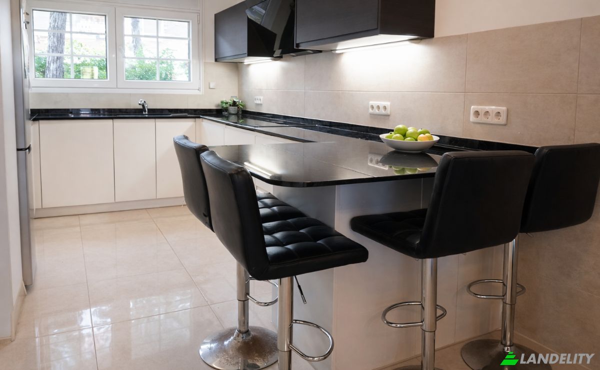 Townhouse for Sale Carrer de Tamarit, Gava, Barcelona, Catalonia, Spain. Photo 4