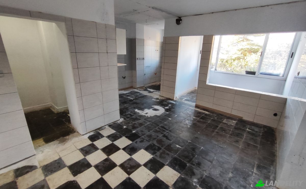 Apartment for Sale Bulevardi Qemal Stafa 10, Elbasan, Elbasan County, Albania. Photo 21