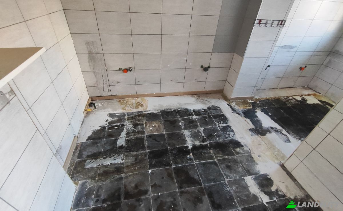 Apartment for Sale Bulevardi Qemal Stafa 10, Elbasan, Elbasan County, Albania. Photo 22
