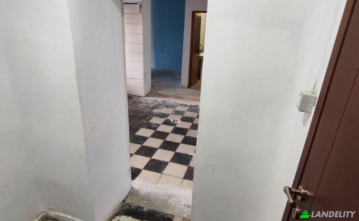 Apartment for Sale Bulevardi Qemal Stafa 10, Elbasan, Elbasan County, Albania. Photo 11