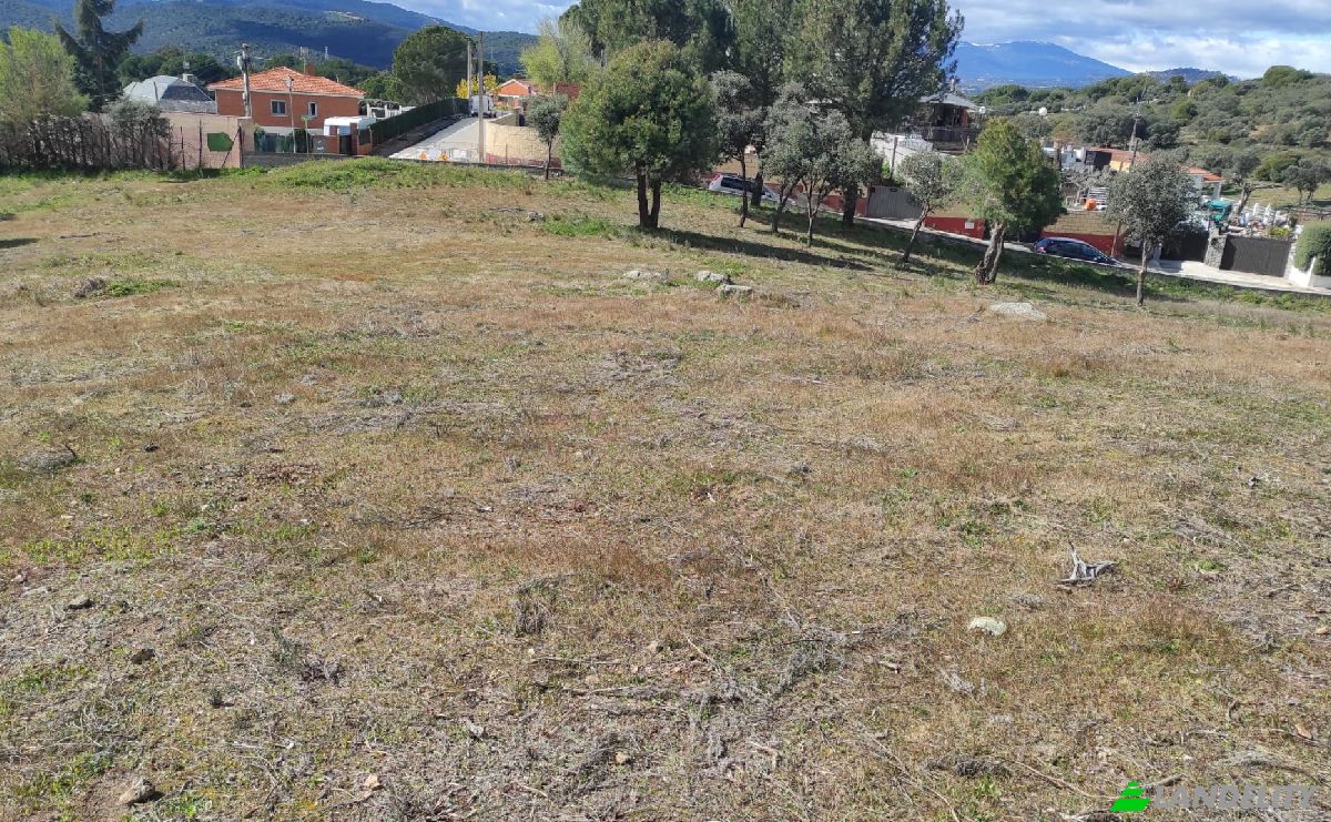 Land Lot for Sale C Arroyo Valdezate, Navas del Rey, Madrid, Community of Madrid, Spain. Photo 1