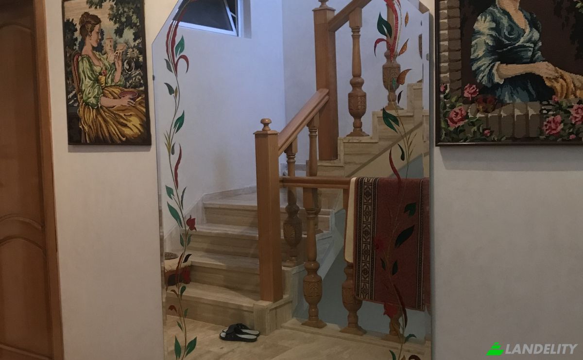 Villa for Sale Sefrou, Sefrou Province, Fez-Meknes, Morocco. Photo 6