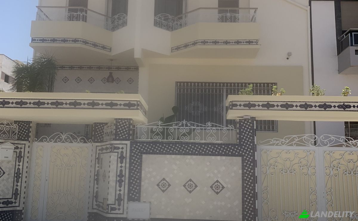 Villa for Sale Sefrou, Sefrou Province, Fez-Meknes, Morocco. Photo 8