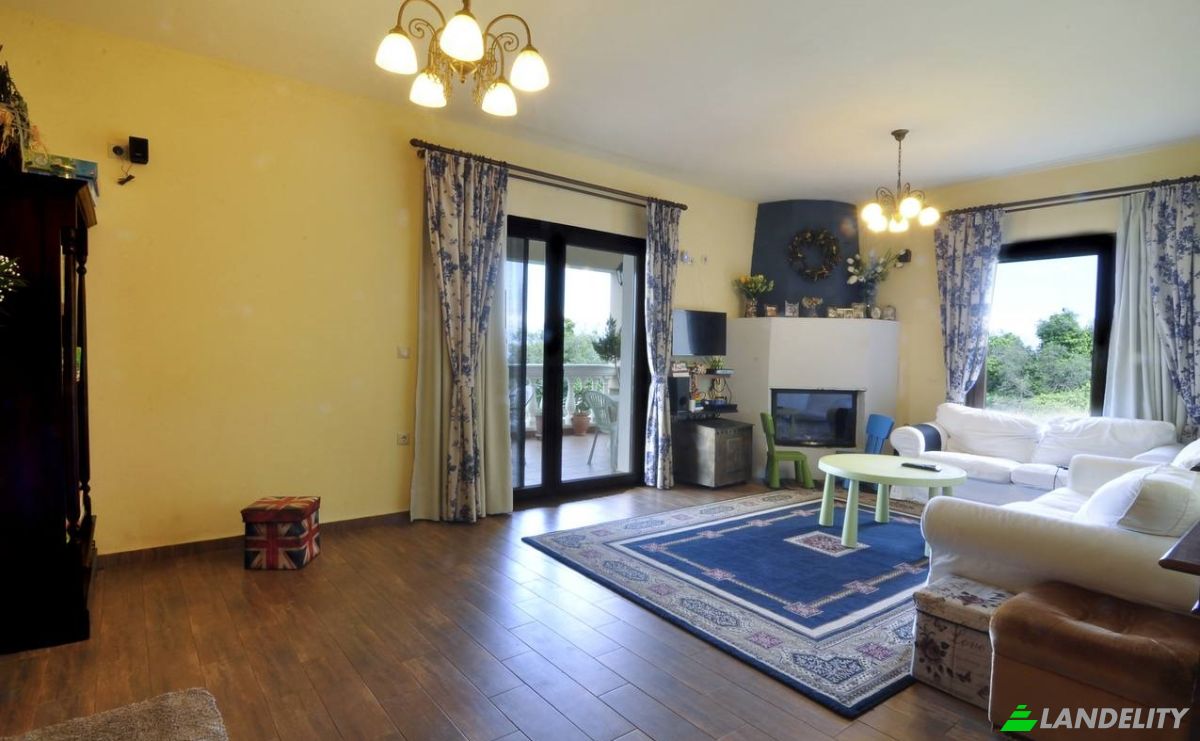 Single Family Home for Sale Perama 490 84, Perama, Ionian Islands, Decentralized Administration of Peloponnese, Western Greece and the Ionian, Greece. Photo 5
