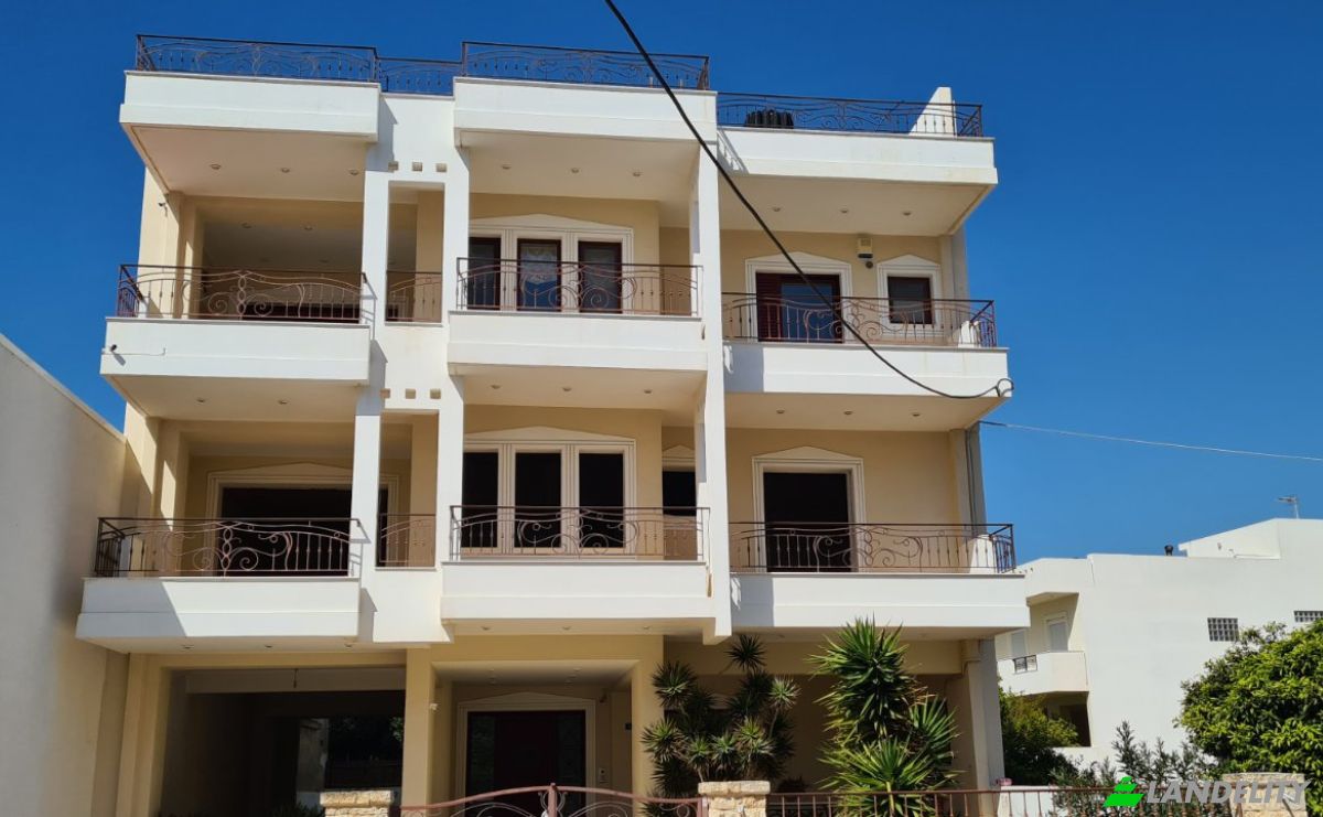 Triplex for Sale 722 00, Ierapetra, Crete, Decentralized Administration of Crete, Greece. Photo 3