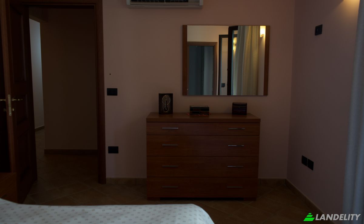 Triplex for Sale Via XXIV Maggio, 98070 Rocca di Capri Leone ME, Rocca di Capri Leone, Metropolitan City of Messina, Sicily, Italy. Photo 17