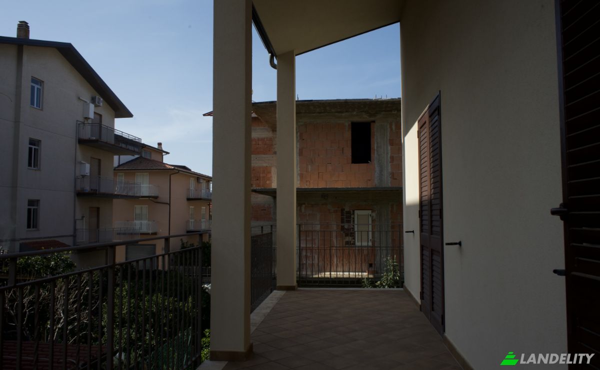 Triplex for Sale Via XXIV Maggio, 98070 Rocca di Capri Leone ME, Rocca di Capri Leone, Metropolitan City of Messina, Sicily, Italy. Photo 18