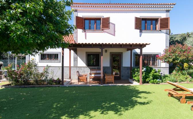 Villa en venta - Valleseco, España