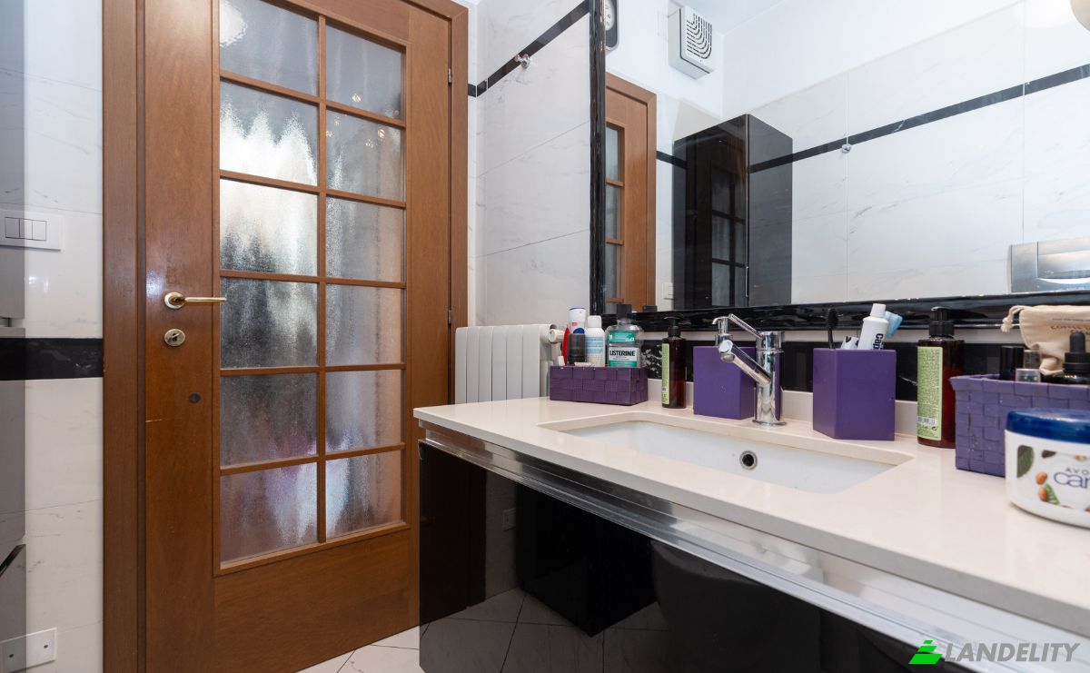 Apartment for Sale Corso Mediterraneo 69, 10129 Torino TO, Turin, Metropolitan City of Turin, Piedmont, Italy. Photo 8