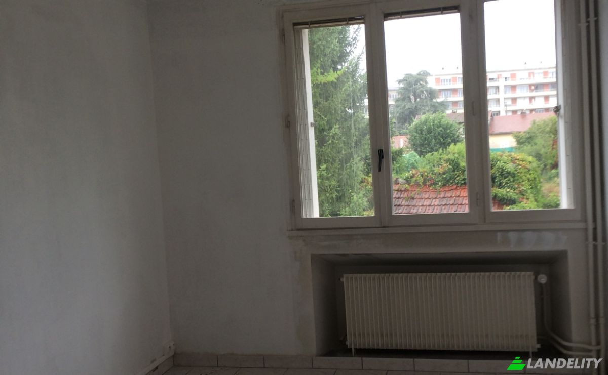 Apartment for Sale 7X Rue de Chablis, 89000 Auxerre, Auxerre, Yonne, Bourgogne-Franche-Comte, France. Photo 3