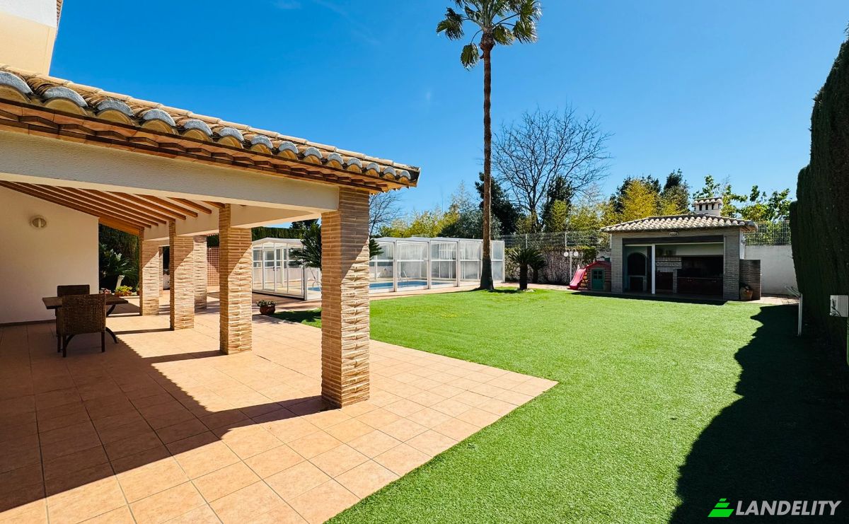 Villa for Sale Av Ernesto Paulino, Oliva, Valencia, Valencian Community, Spain. Photo 3