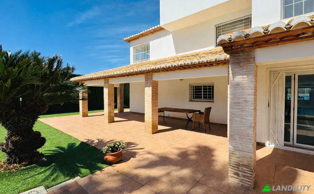 Villa for Sale Av Ernesto Paulino, Oliva, Valencia, Valencian Community, Spain. Photo 4