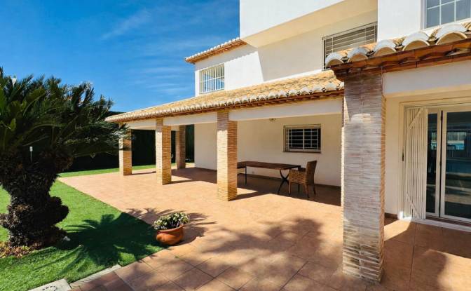Villa for Sale Av Ernesto Paulino, Oliva, Valencia. Photo#4