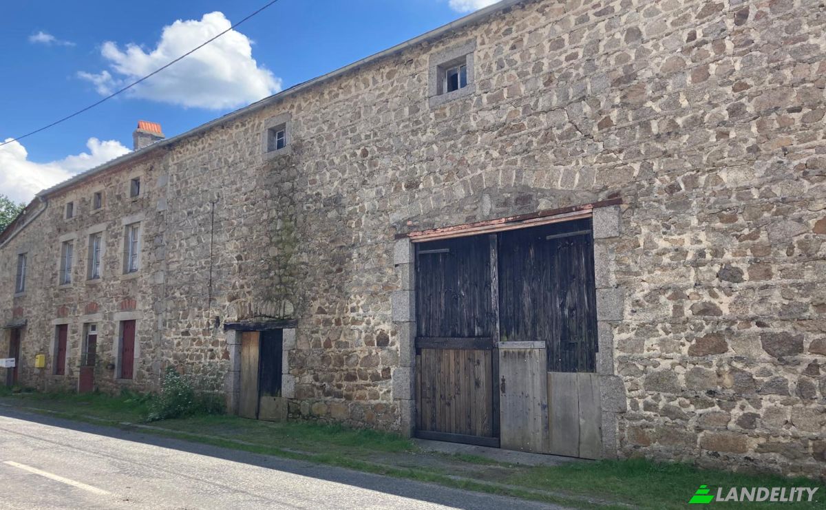 Single Family Home for Sale 154 Rte du Mayet de Montagne, 03250 Laprugne, Laprugne, Allier, Auvergne-Rhone-Alpes, France. Photo 8