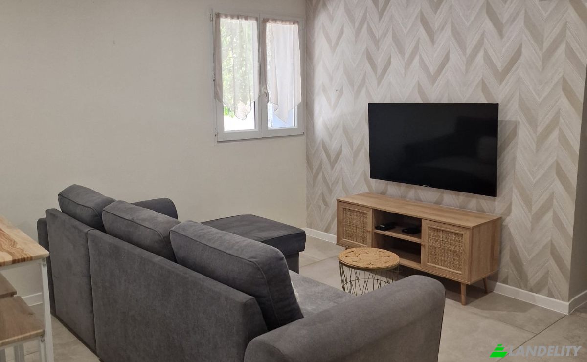 Single Family Home for Sale 11 Rue des Chaudieres, 34850 Pinet, Pinet, Herault, Occitanie, France. Photo 14