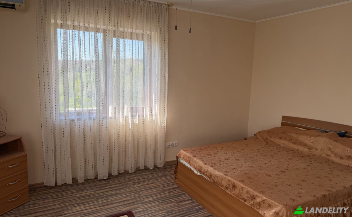 Villa for Sale Strada Debarcaderului 5a, 707317 Valea Adanca, Valea Adanca, Miroslava, Iasi County, Romania. Photo 5