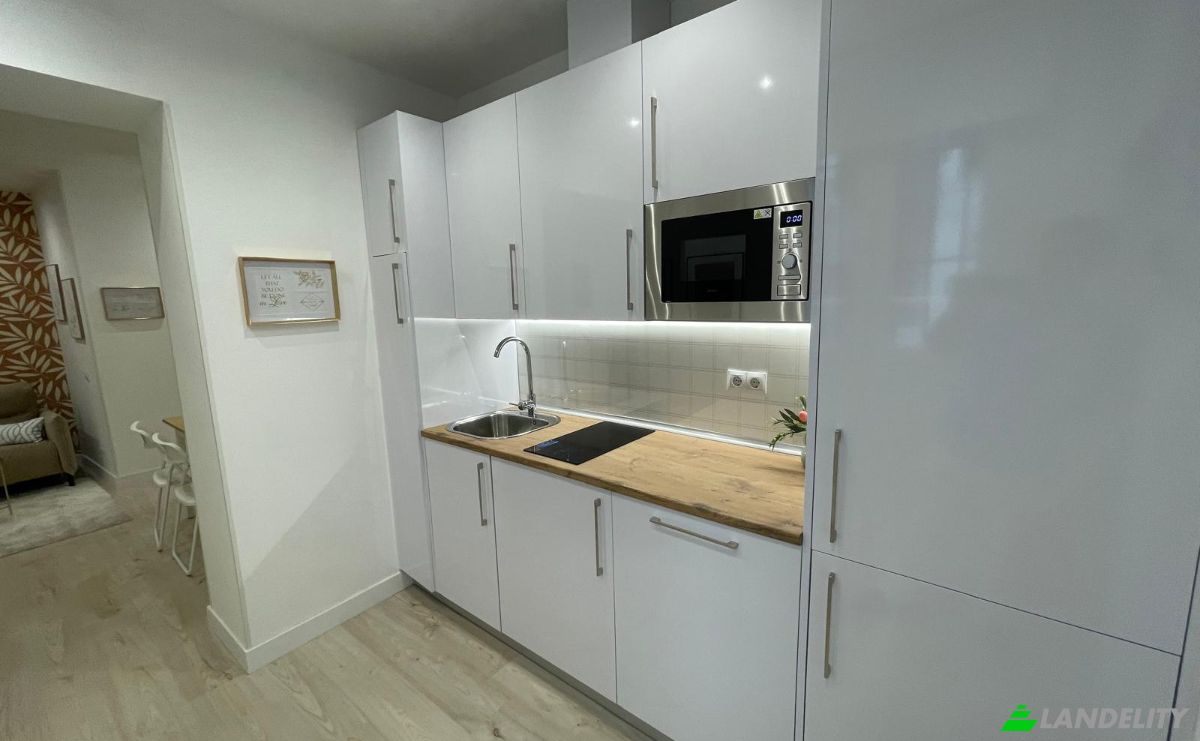 Apartment for Sale C de los Relatores, Centro, Madrid, Community of Madrid, Spain. Photo 3