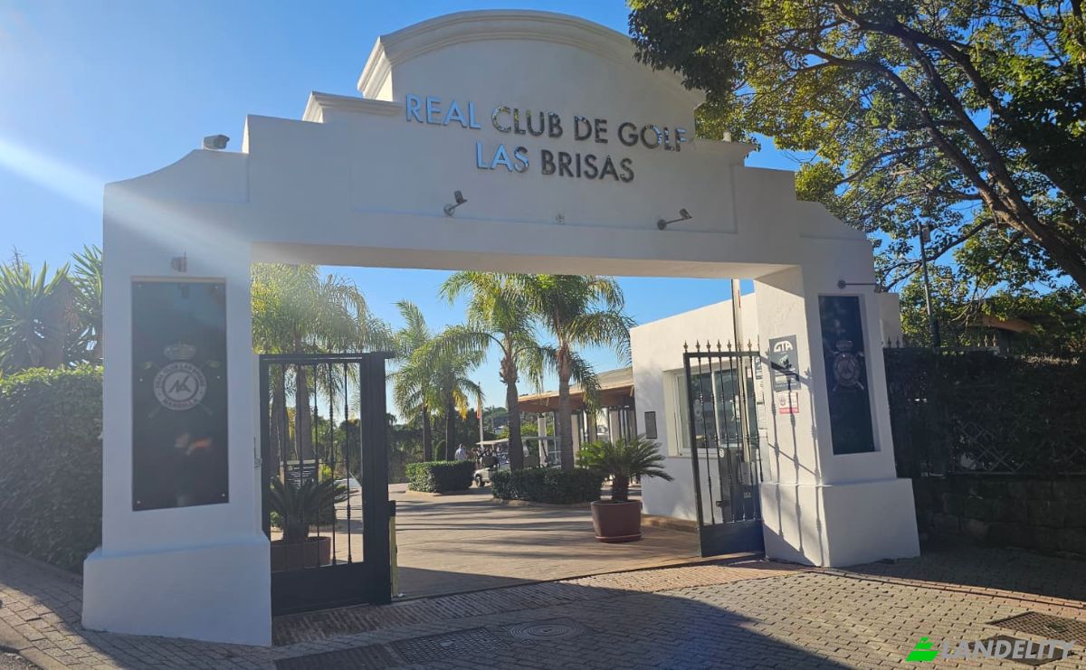 Apartment for Sale C Londres, Nueva Andalucia, Marbella, Malaga, Andalusia, Spain. Photo 4