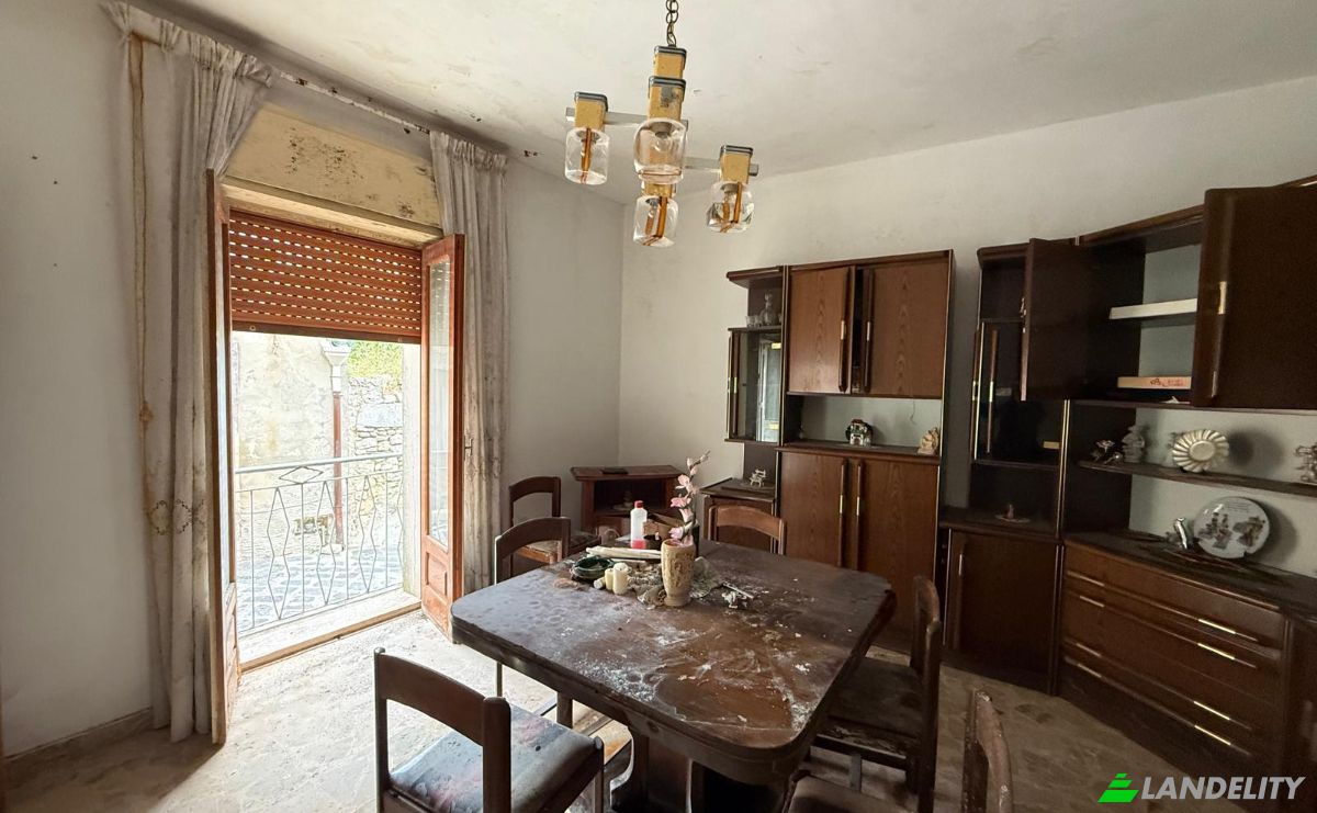 Single Family Home for Sale Via Cavour, 96010 Buscemi SR, Buscemi, Free municipal consortium of Syracuse, Sicily, Italy. Photo 6