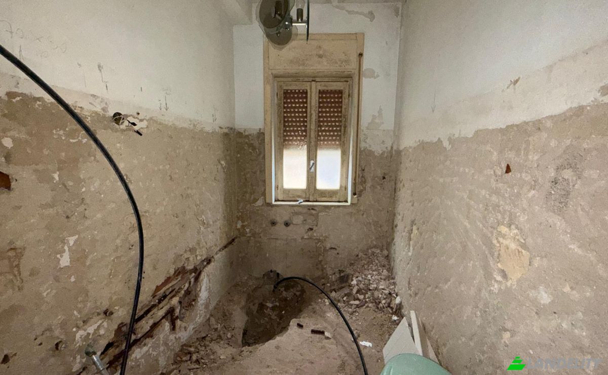 Single Family Home for Sale Via Cavour, 96010 Buscemi SR, Buscemi, Free municipal consortium of Syracuse, Sicily, Italy. Photo 7