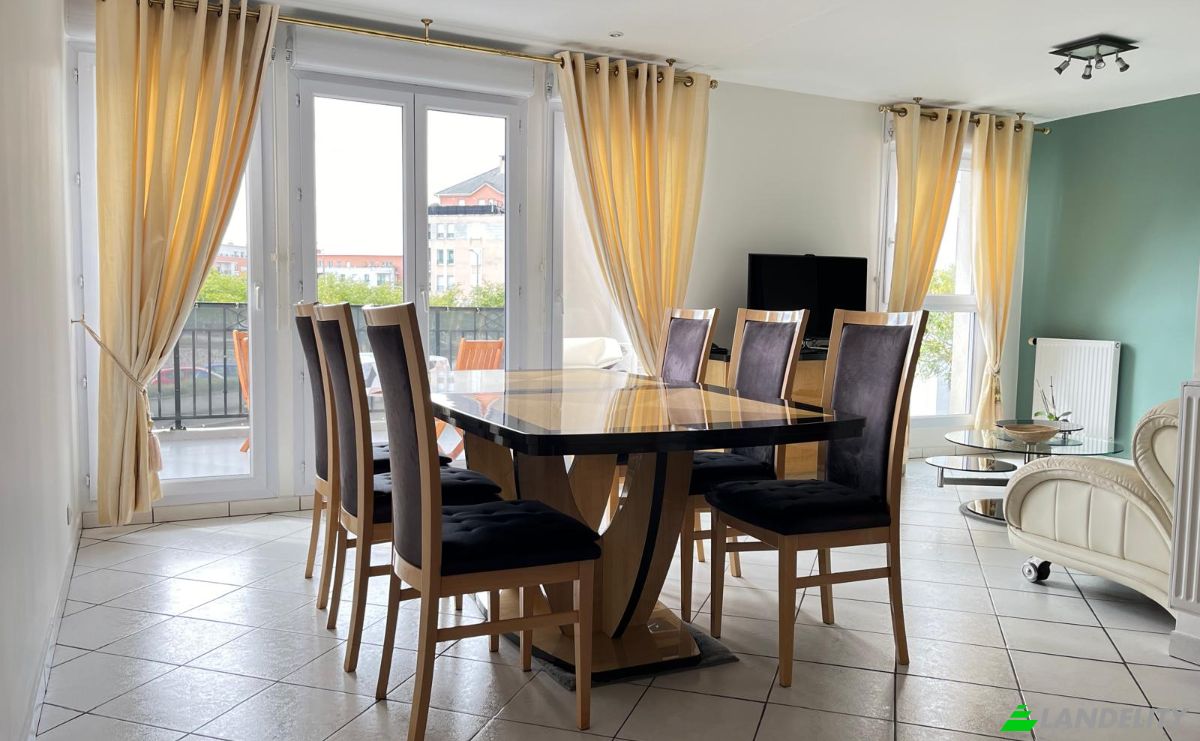 Duplex for Sale 5 Rue de Pierrelaye, 95310 Saint-Ouen-lAumone, Saint-Ouen-lAumone, Val-dOise, Ile-de-France, France. Photo 3