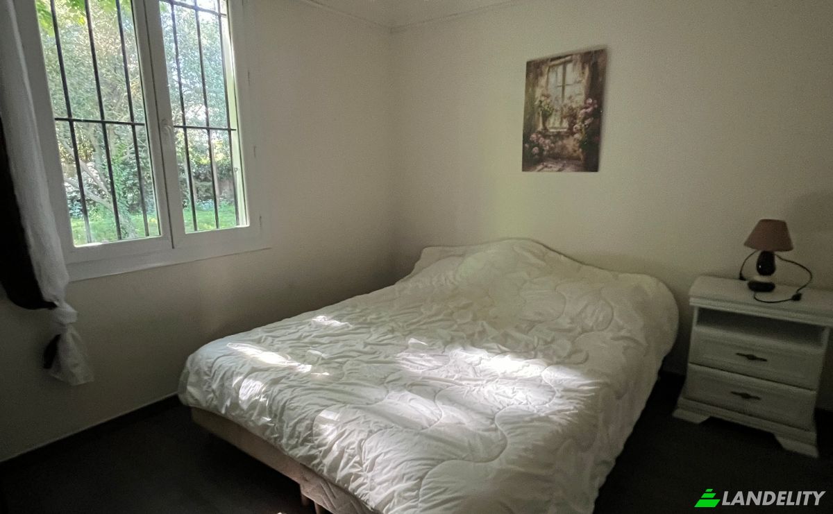 Single Family Home for Sale 1750 Pt Rte dArles, 13150 Tarascon, Tarascon, Bouches-du-Rhone, Provence-Alpes-Cote dAzur, France. Photo 8