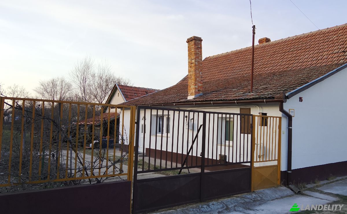 Eengezinswoning Te koop Jaszszentlaszlo, Kiskunmajsa District, Bacs-Kiskun, Hungary, Honved u 15, 6133 Hungary. Foto 3