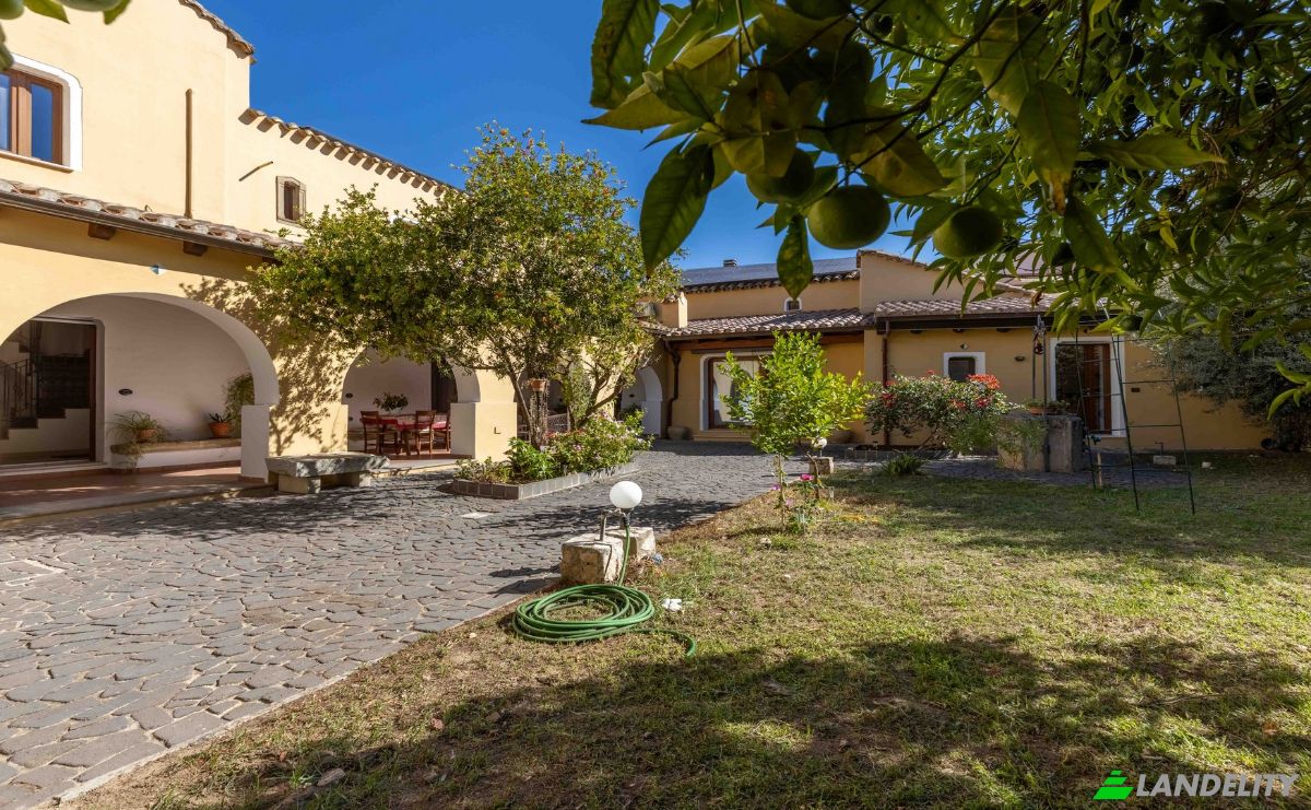 Villa for Sale Via Regina Margherita, 16A, 09040 Serdiana CI, Serdiana, Metropolitan City of Cagliari, Sardinia, Italy. Photo 7
