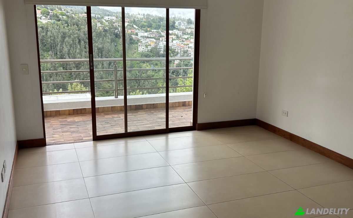 Villa for Sale Bernardo de Legarda, 170902 Quito, Quito, Metropolitan District of Quito, Pichincha, Ecuador. Photo 2