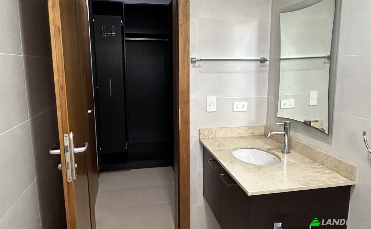 Villa for Sale Bernardo de Legarda, 170902 Quito, Quito, Metropolitan District of Quito, Pichincha, Ecuador. Photo 6