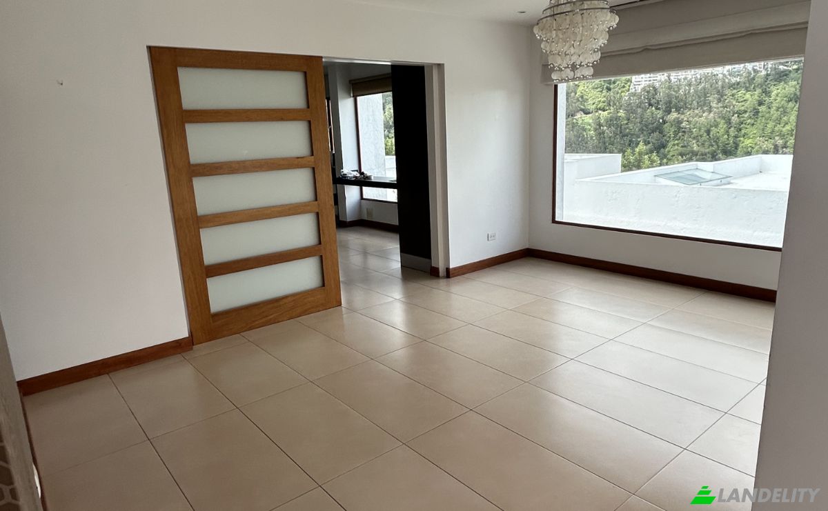 Villa for Sale Bernardo de Legarda, 170902 Quito, Quito, Metropolitan District of Quito, Pichincha, Ecuador. Photo 7