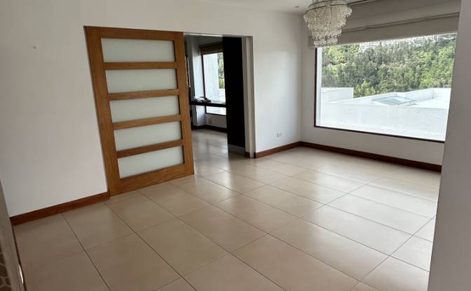 Villa for Sale Bernardo de Legarda, 170902 Quito. Photo#7 Villa for Sale Bernardo de Legarda, 170902 Quito. Photo#7