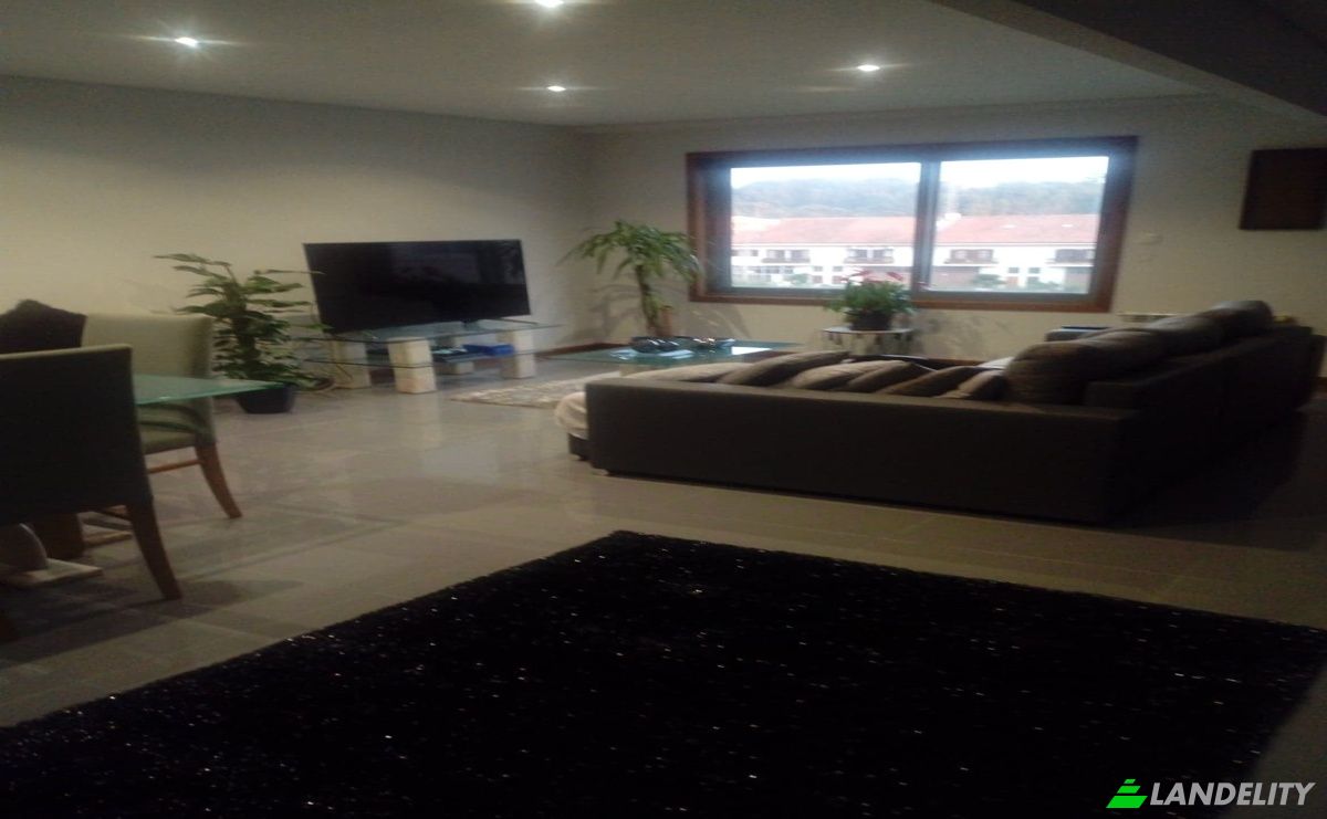 Apartment for Sale R Delfim Lima 64, 4410-241 Canelas, Canelas, Vila Nova de Gaia, Porto District, Portugal. Photo 14