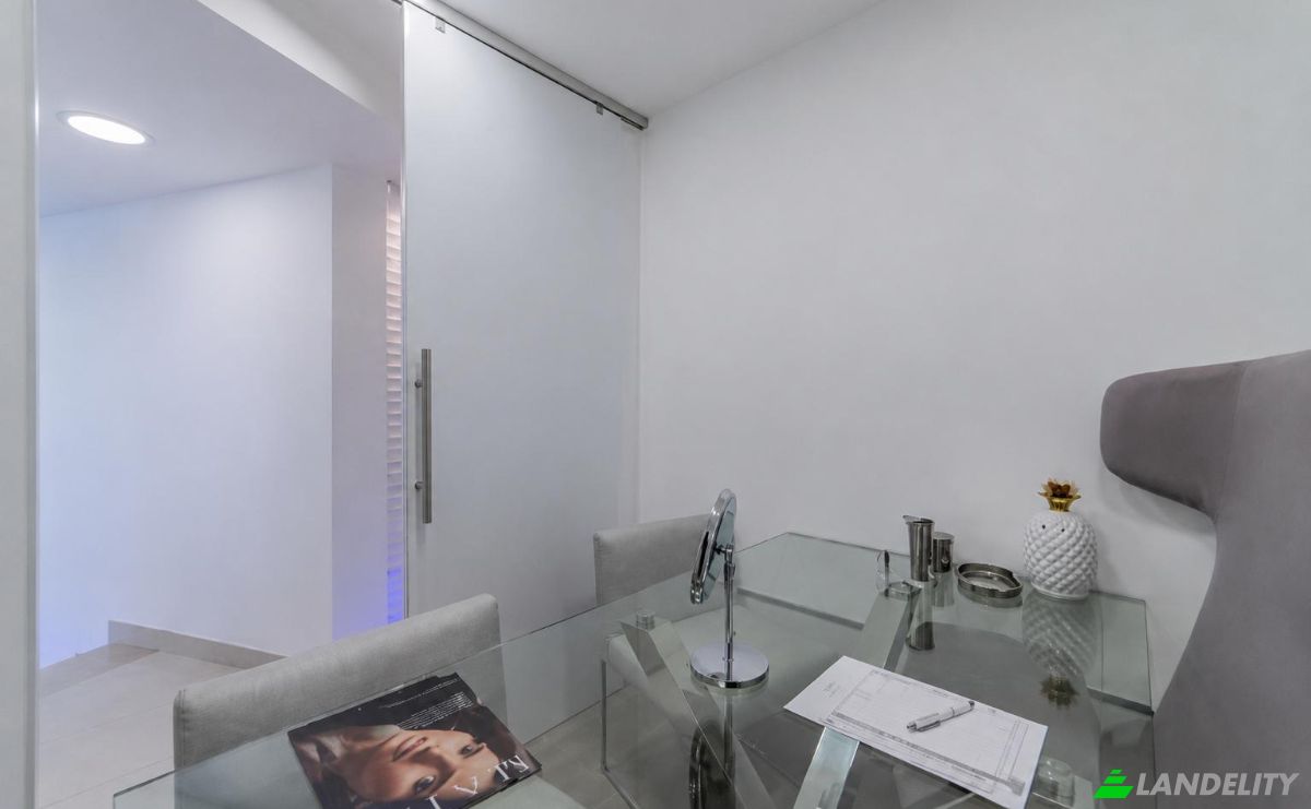 Business for Sale Av Casal Ribeiro 11, 1000-090 Lisboa, Lisbon, Portugal. Photo 10