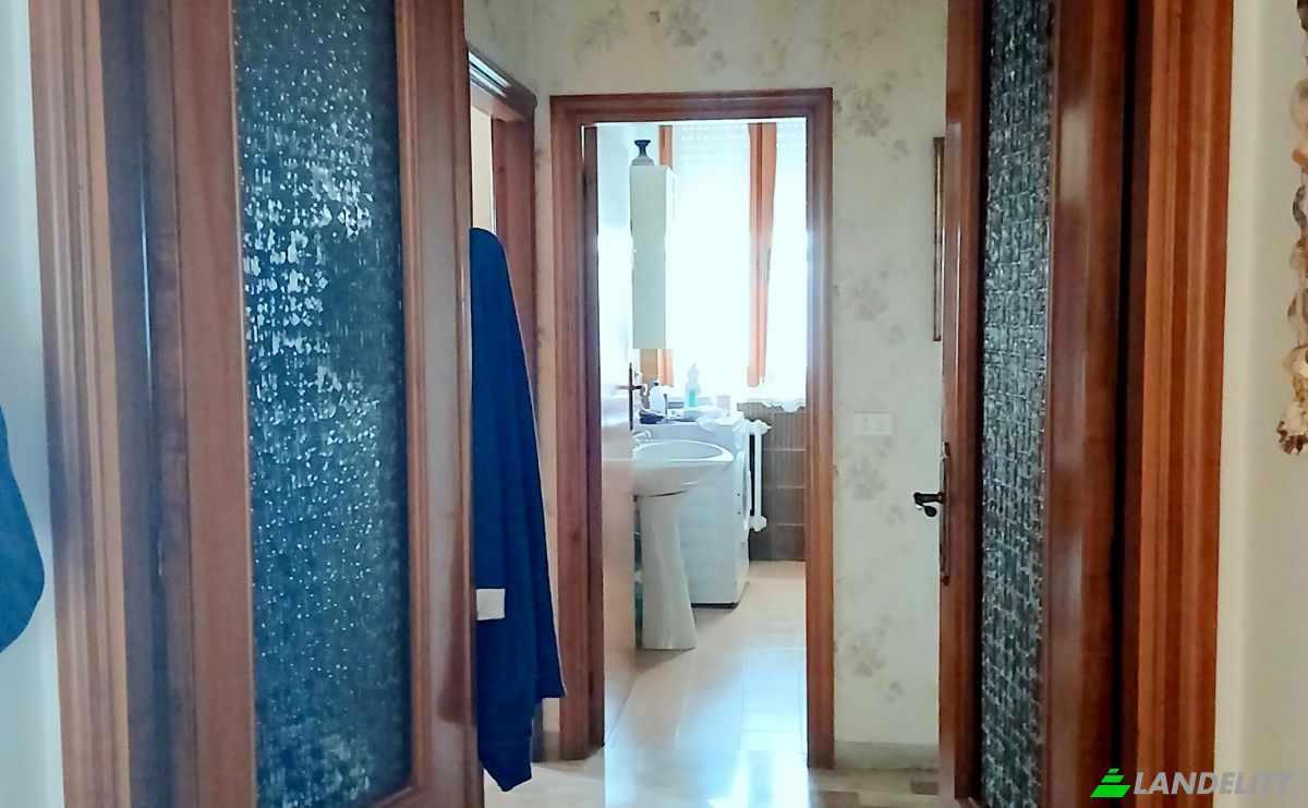 Apartment for Sale Via Francesco Egidi, 63062 Montefiore dellAso AP, Montefiore dellAso, Province of Ascoli Piceno, Marche, Italy. Photo 5