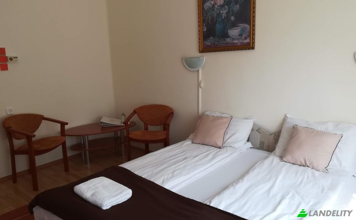 Duplex for Sale Hajduszoboszlo, Hajduszoboszlo District, Hajdu-Bihar, Hungary, Banomkerti ut 48, 4200 Hungary. Photo 4