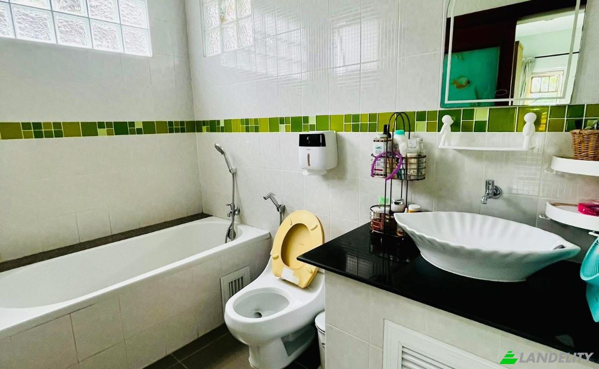 Villa for Sale 55 Tambon Kathu, Amphoe Kathu, Chang Wat Phuket 83120, Kathu, Kathu District, Phuket, Thailand. Photo 10