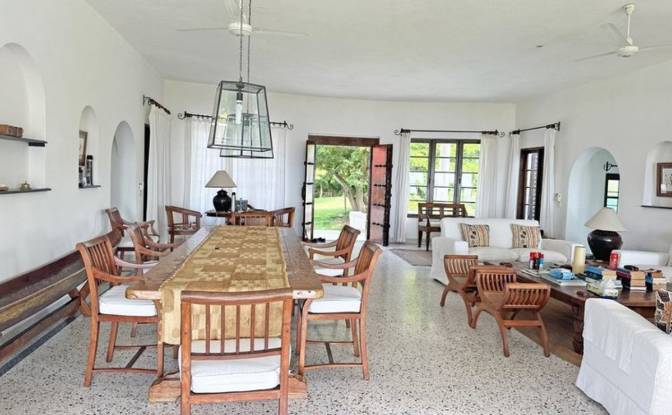 Castle for Sale Marine Road, Malindi. Photo#7 Castle for Sale Marine Road, Malindi. Photo#7