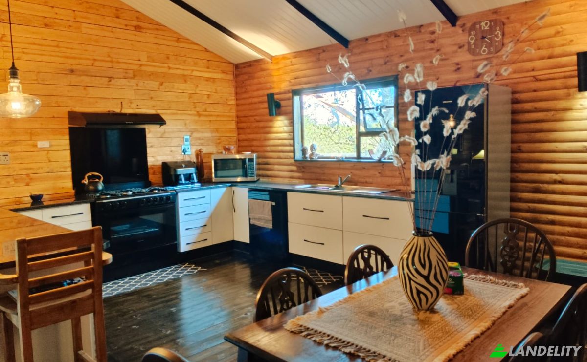 Cabin/Cottage for Sale 4100 Gemsbok Ave, Marloth Park, Ehlanzeni District Municipality, Mpumalanga, South Africa. Photo 5